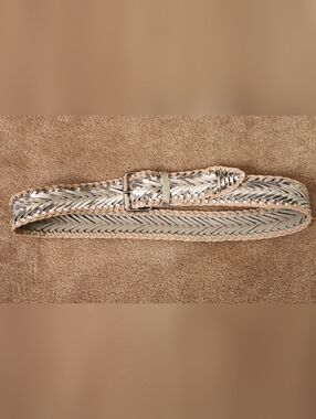 New York & CO Woven Braided Belt in Silver & Tan